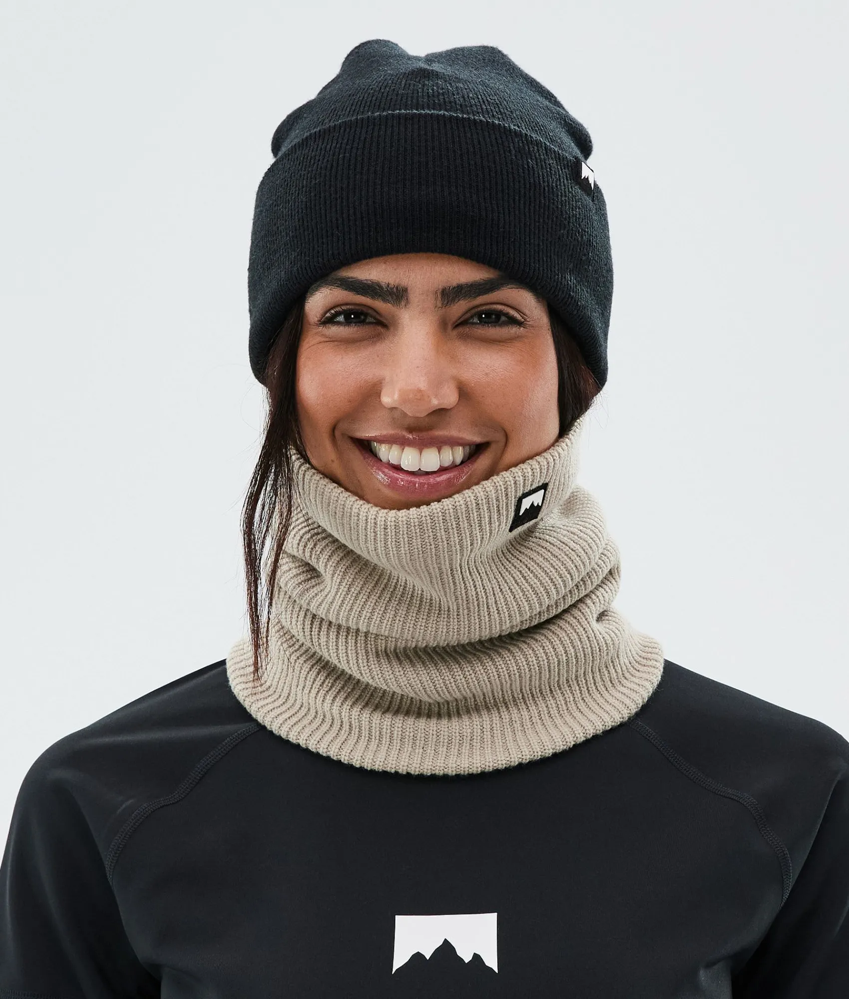 MONTEC Classic Knitted Sand Best