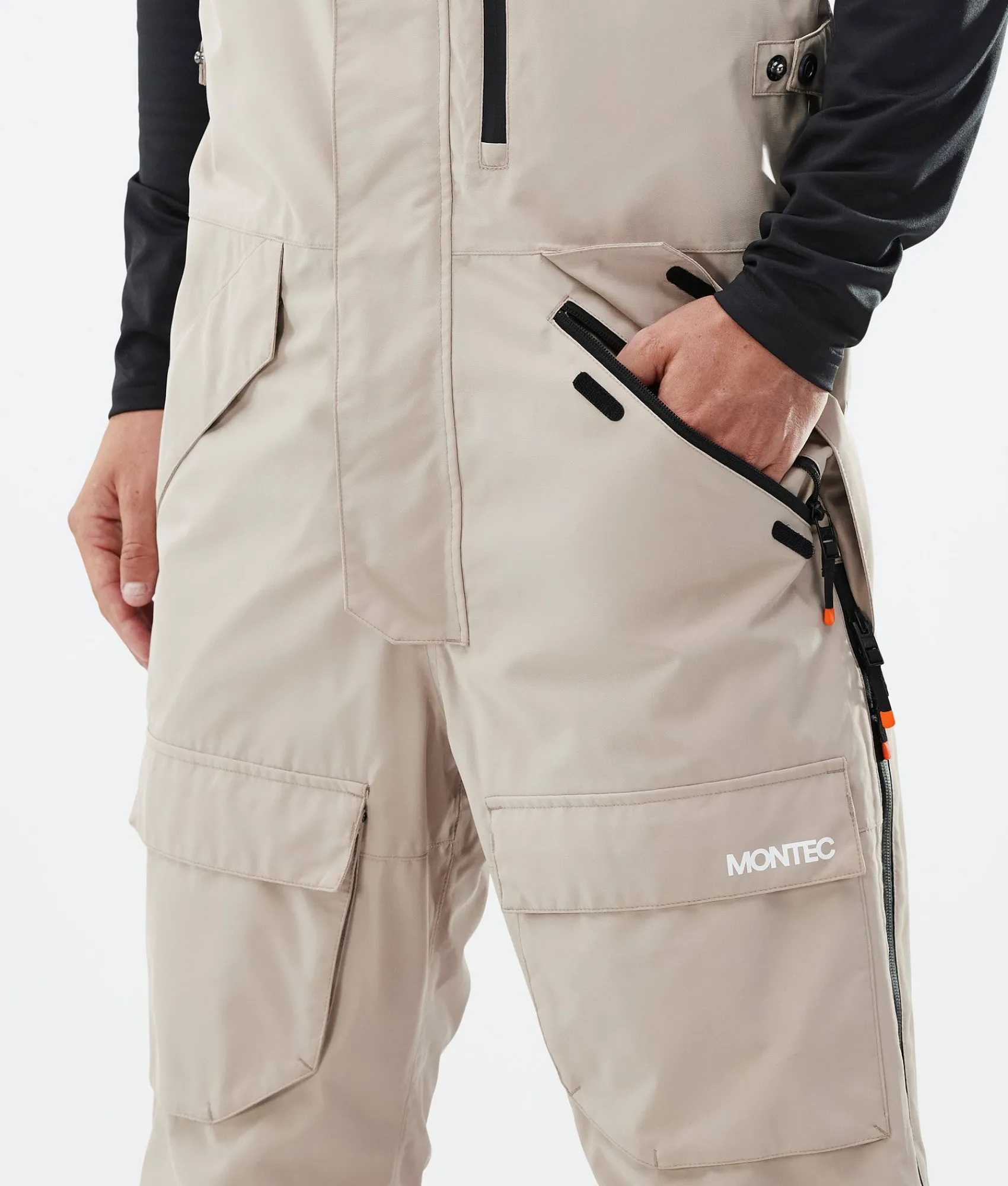 MONTEC Fawk Sand Outlet