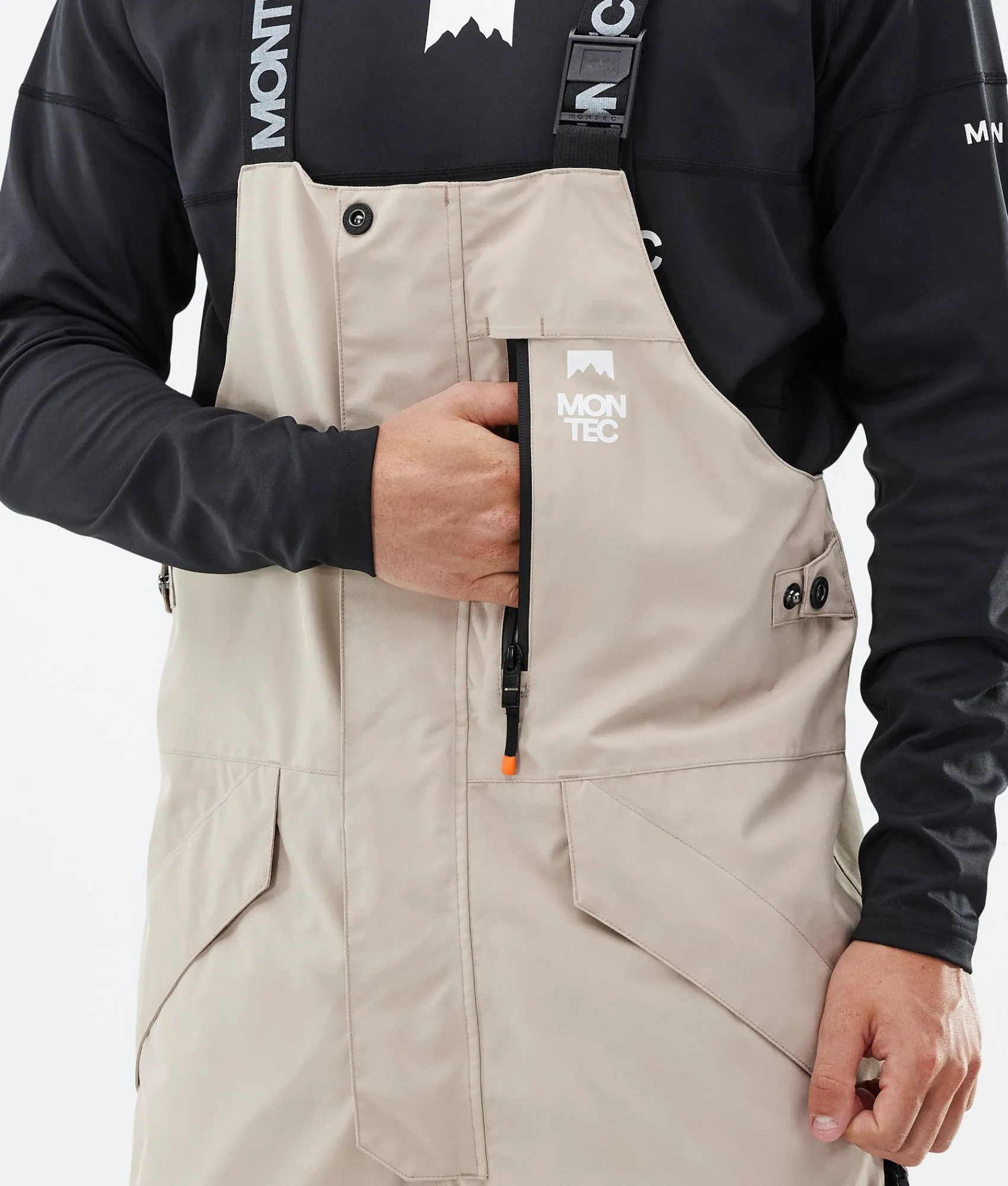 MONTEC Fawk Sand Outlet