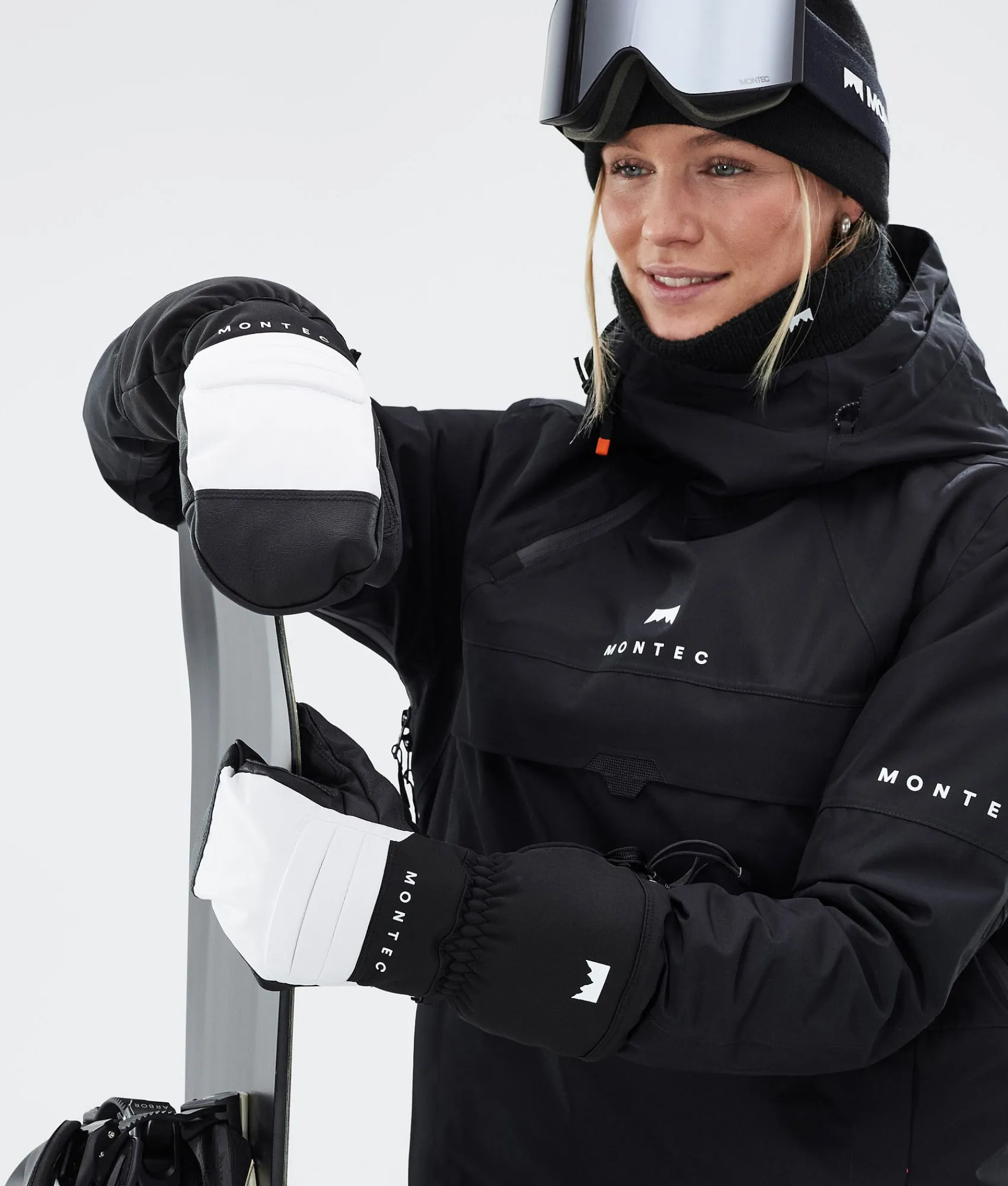 MONTEC Roast 2022 White Fashion